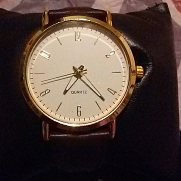 Genuine dark brown Leather big face Quartz Watch - Picture 4 of 7